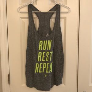 Old Navy Women’s Gray Workout Tank